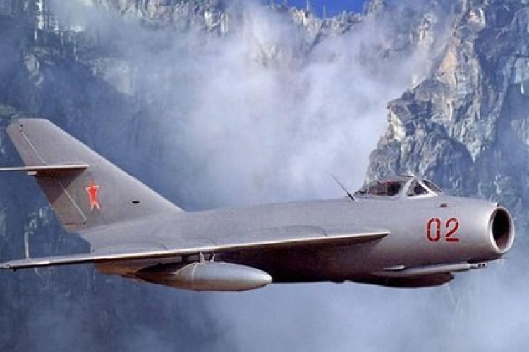 MiG-15-ösével a taszári repülőtérről...