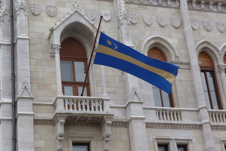 Őrtüzek, gyertyák és fáklyák égtek - ez történt a székely autonómia napján