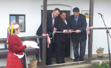 Felújított falumúzeum és vendégház Hollókőn