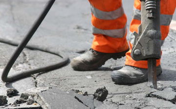 VÉGÉHEZ KÖZELEDNEK A MEGYEI FŐÚTFELÚJÍTÁSOK
