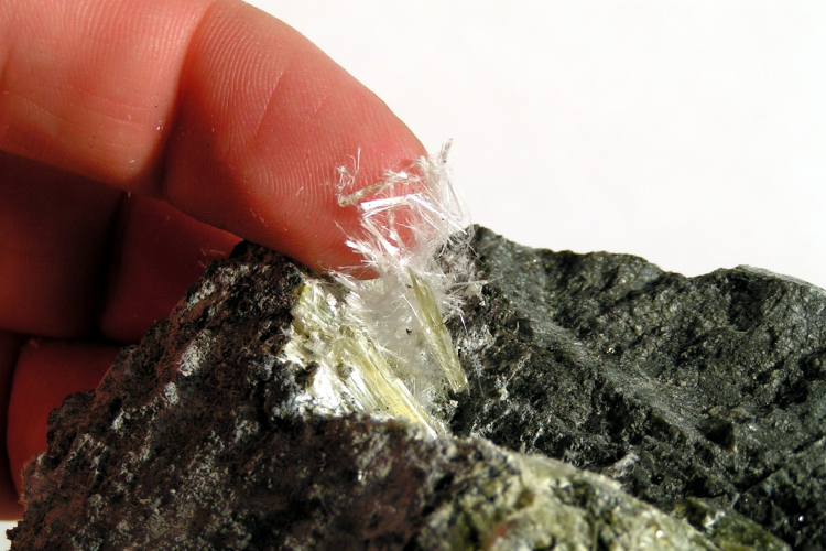 Aszódra szállítják Lőrinciből a veszélyes hulladékot