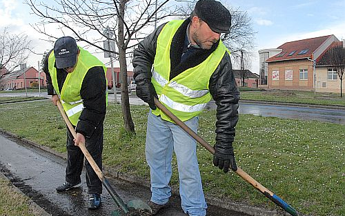 Újabb közmunkások Bátonyterenyén