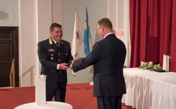 Elismerésben részesült Nógrád megye korábbi rendőrfőkapitánya