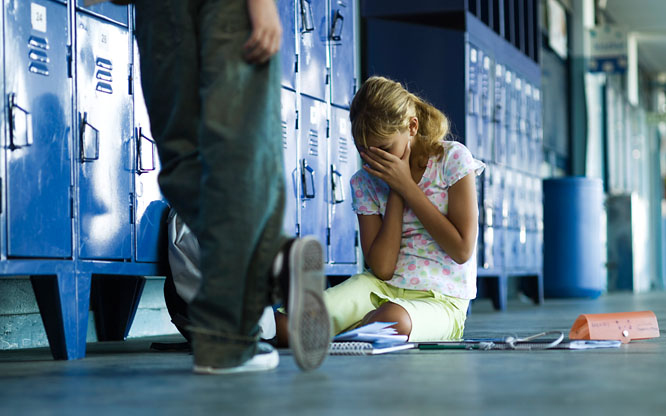 Megverte osztálytársát