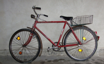 Elvette a kerékpárt