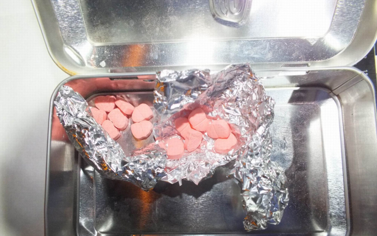 Rendőrkézen a fiatalkorú kábítószer-kereskedő