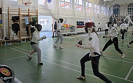 Békéscsabán párbajtőröztek a salgótarjáni vívók