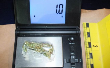 Kábítószert birtokoltak