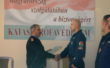 Díszparancs a kiemelkedő munkáért