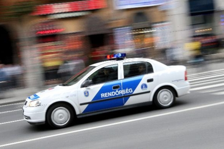 Mobiltelefonokat akart lopni