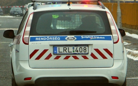 Az utcán fenyegették zaklatói