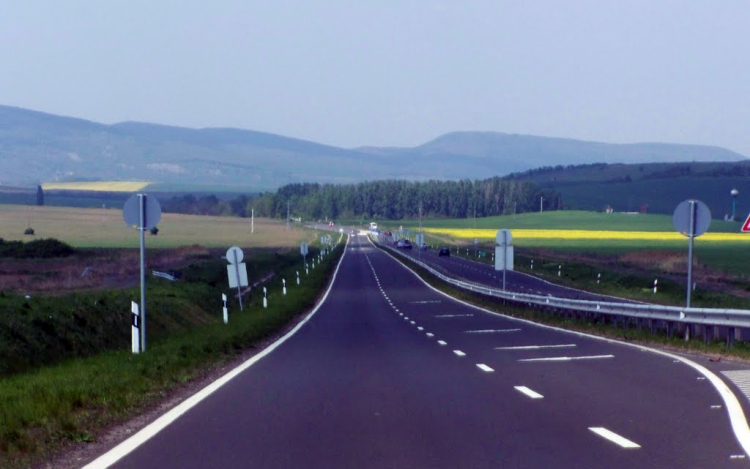 Megjelent a kormányhatározat a közútfejlesztésekről