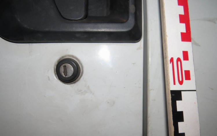 Gépkocsiból lopott