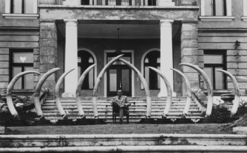 Gróf Széchenyi Zsigmond - a világjáró - nagykanállal habzsolta az életet