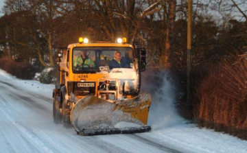 24 órás hóügyelet