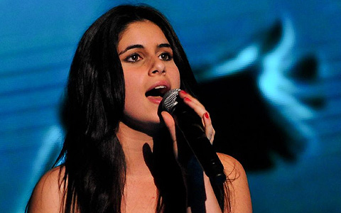 Radics Gigi beújít egy budapesti lakást