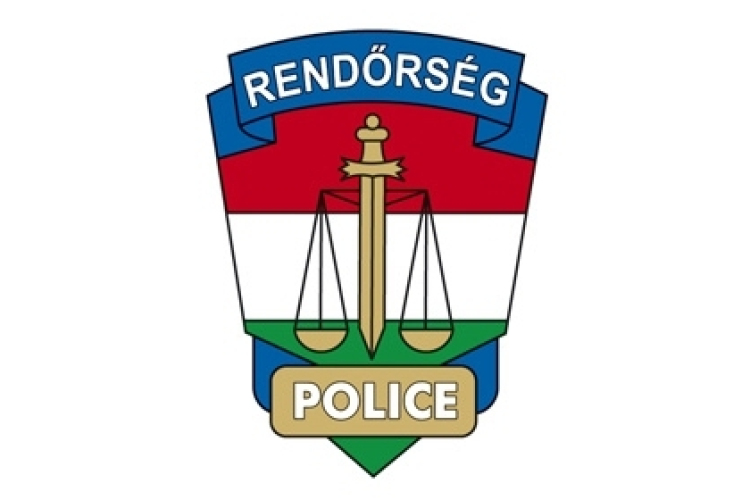 Felfegyverkezve, csoportosan elkövetett garázdaság Kállón