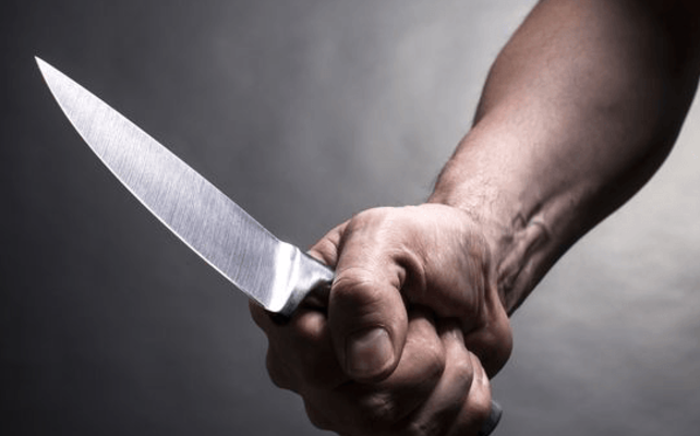 Késsel támadt a salgótarjáni férfi