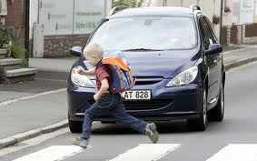 Nagyobb figyelmet kér a közlekedőktől a rendőrség