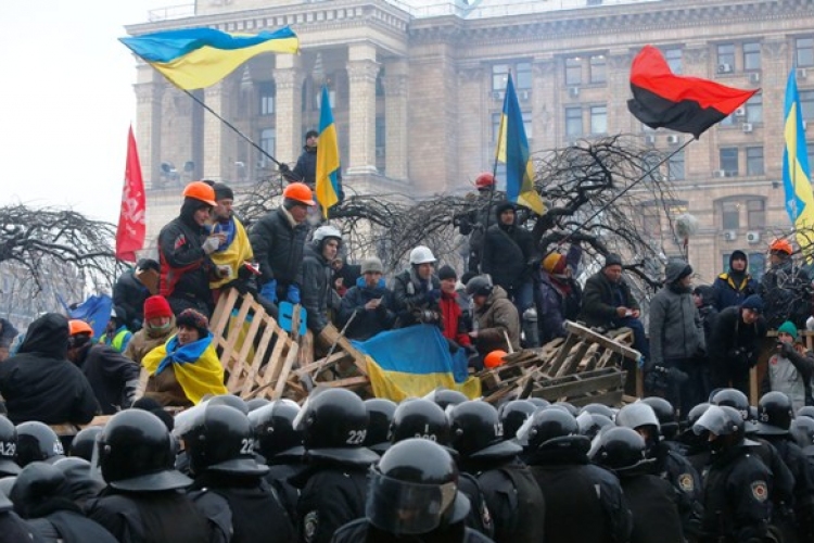 Ukrajnai tüntetések - A tüntetők elfoglalták az igazságügyi minisztérium egyik épületét