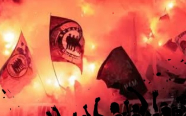 Magyarellenes molinóval üzentek, székely zászlót rongáltak a bukaresti szurkolók Székelyföldön