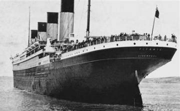 Vízre bocsátották a Titanicot