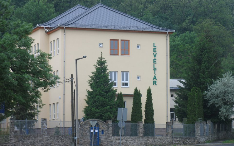 Fogyatékossággal élők számára is elérhetővé vált a nógrádi levéltár