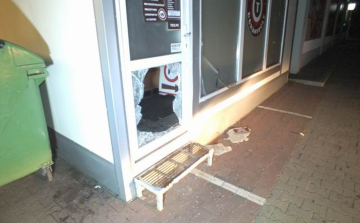 Elfogták a dohánybolt betörőket