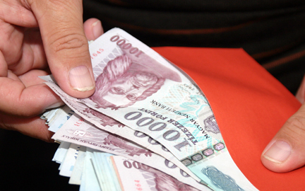 Sikkasztott a pénztáros