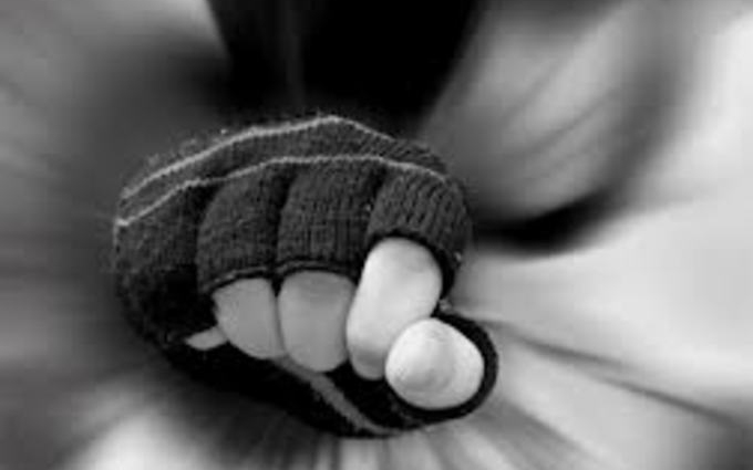 Megverte vitapartnerét