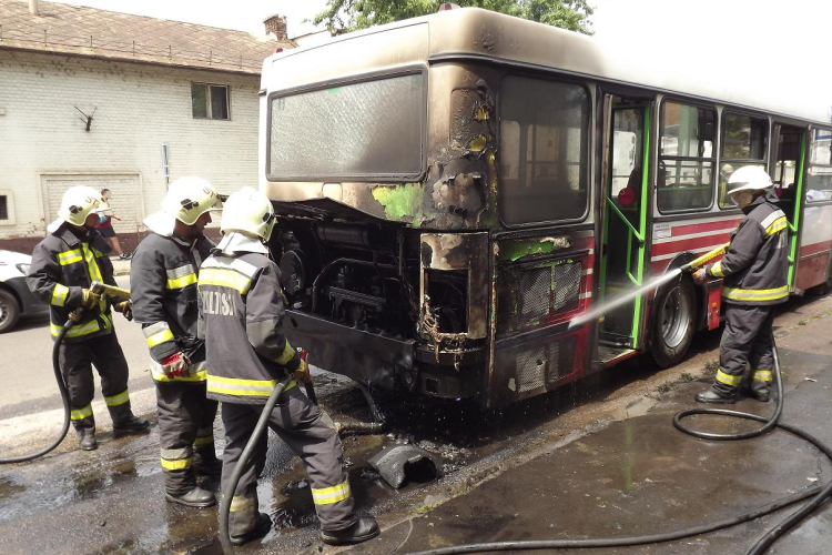 Kigyulladt egy helyi járat szerint közlekedő busz Salgótarjánban