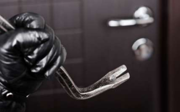 Három betörés elkövetésével gyanúsítják a nógrádmegyeri férfit