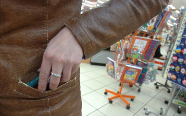 Vádemelési javaslat