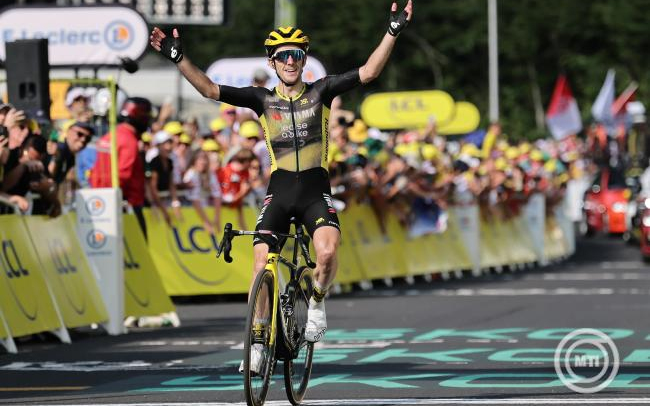 Tour de France - Simon Yates szökésből nyert, Healy átvette a sárga trikót
