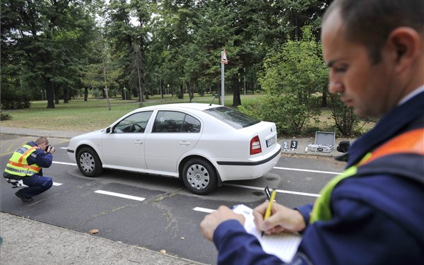 Szemtanúkat keresnek