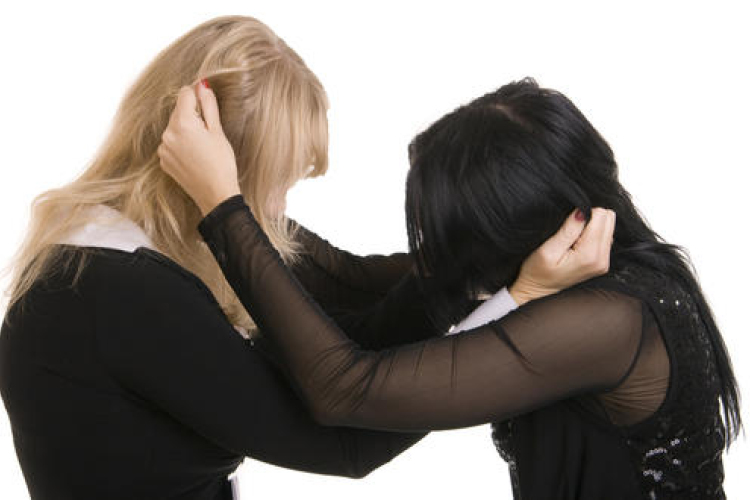 Nők viadala Szirákon