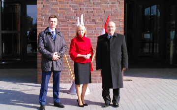 Lengyel, magyar két jó barát