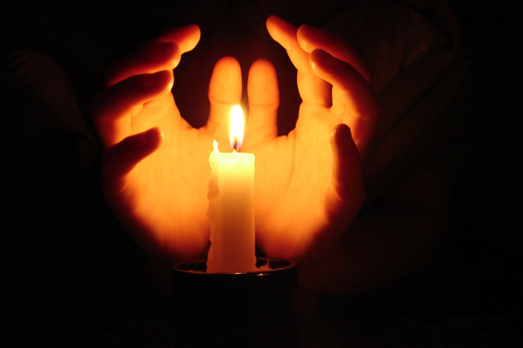 Előzzük meg a tűzeseteket, sérüléseket Mindenszentek idején is!