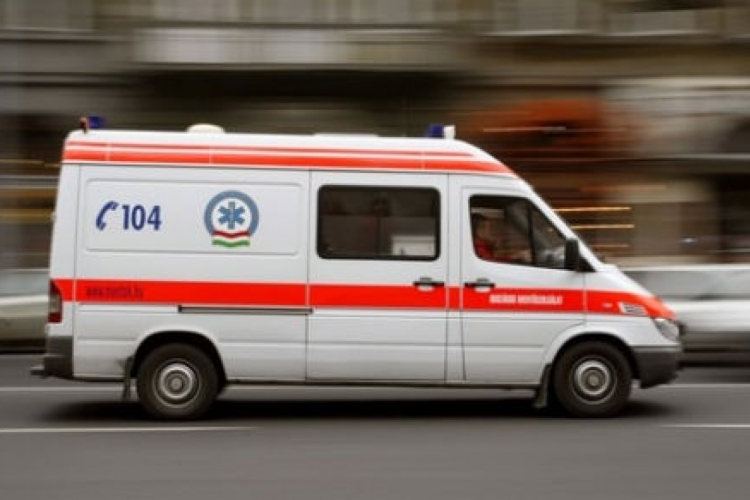 Speciális hordágyak érkeztek a különleges mentőkhöz