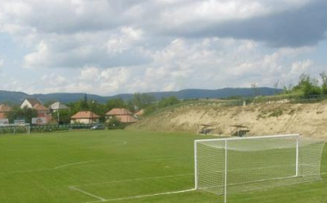 Nem kényszerülnek albérletbe a ceredi focisták