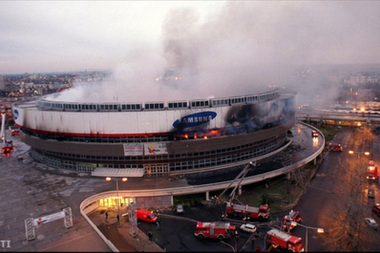 24 éve, 1999. 12. 15-én történt - Leégett a Budapest Sportcsarnok