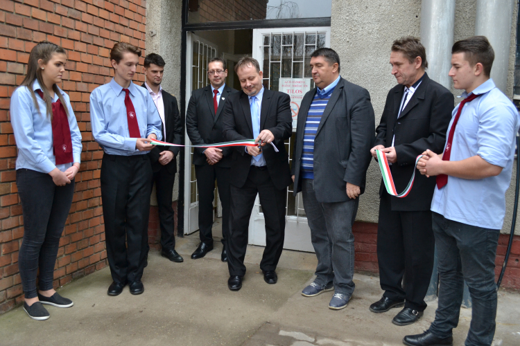 Átadták a Gépipari felújított tanműhelyét