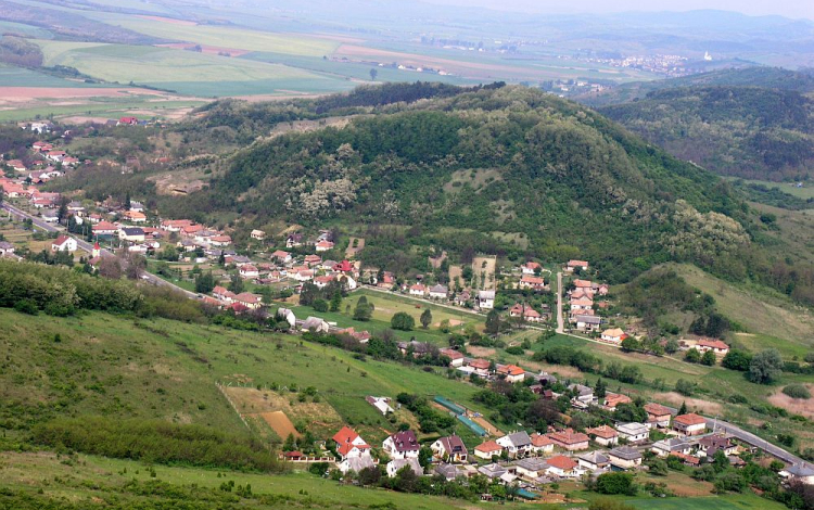 Új önkormányzatot választanak áprilisban Kishartyánban