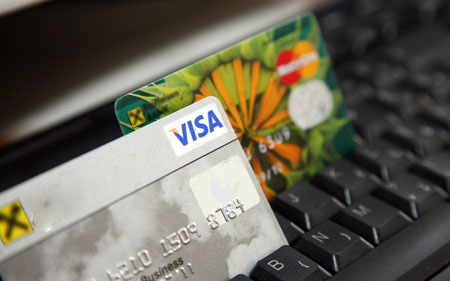 Zaklatta a vásárlókat