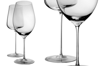 Japánban is bemutatkozott a salgótarjáni öblösüveggyár