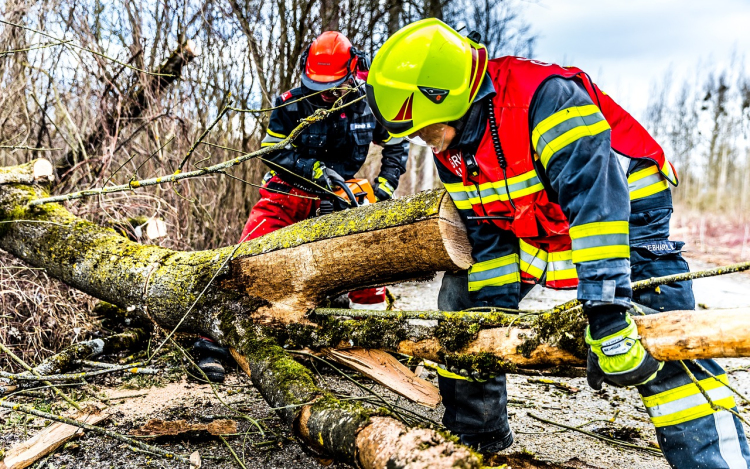 OKF: folyamatos a viharkárok felszámolása