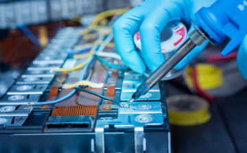 Olcsó, környezetbarát akkumulátort fejlesztettek a Debreceni Egyetemen