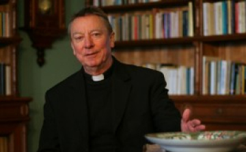 Beer Miklós váci püspök Nógrád megye díszpolgára lett