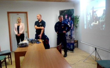 Toborzással egybekötött nyílt nap