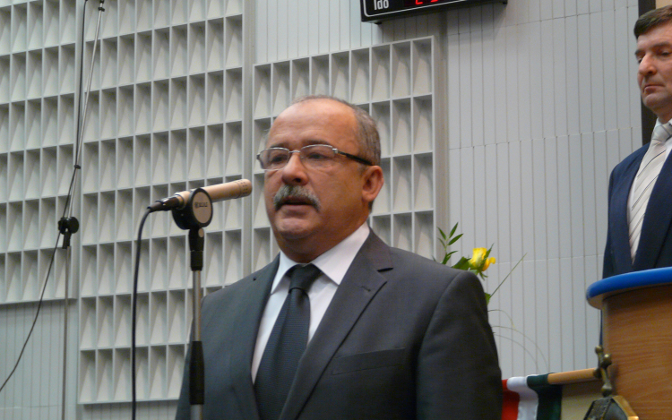 Megalakult Salgótarján közgyűlése: vastaps köszöntötte a polgármestert